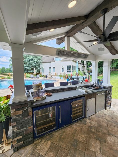 Pool House - Wernersville, PA | Keystone Custom Decks Pool And Outdoor Kitchen Ideas, Pool House With Outdoor Kitchen, Pavillion Backyard, Pool Bar Ideas, Outdoor Bar And Grill, Backyard Pool House, Pool Side Bar, Beautiful Outdoor Living Spaces, Outdoor Kitchen Bars