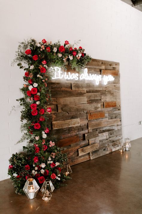 Valentine's Wedding Ideas, Wedding Backdrop Design 2023, It Was Always You Wedding Backdrop, Hot Pink Rustic Wedding, February Wedding Reception Ideas, Pink Christmas Wedding Ideas, February Wedding Inspiration, Valentines Day Wedding Decorations, Valentines Day Wedding Ceremony Decor