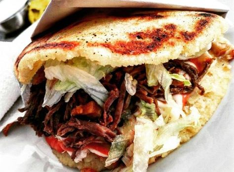 15 Street Foods From Around The World You Have To Try Street Food From Around The World, Food In Car Snap, In Car Snap, Food In Car, Street Food Ideas, World Street Food, Foods From Around The World, Argentina Food, Car Snap