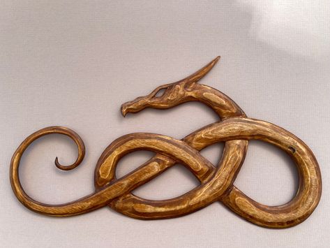 Norse Carving, Viking Wood Carving, Dremel Crafts, Bookshelf Art, Dremel Carving, Animal Cutouts, Wood Carving For Beginners, Wood Jewelery, Dremel Wood Carving