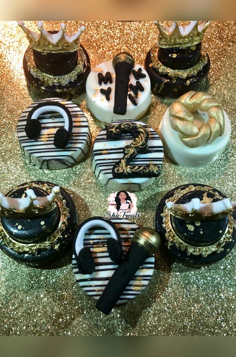 2 Legit 2 Quit 90’s Themed Oreos Notorious One Birthday Party Treats, Disco Treats, Two Legit To Quit Birthday Cake, School Desserts, Old School Desserts, 90s Theme Party Decorations, Custom Treats, 70s Party Theme, 40th Birthday Men