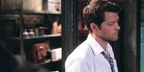 Castiel/Misha Collins Castiel Gif, Castiel Supernatural, Supernatural Gifs, Supernatural Destiel, Supernatural Funny, Deserve Better, Supernatural Fandom, Misha Collins, Destiel