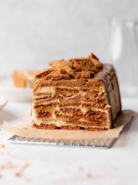 Refrigerator Desserts, Biscoff Recipes, Biscoff Cookie Butter, Dark Chocolate Cookies, Biscoff Cookies, Lotus Biscoff, Cookie Butter, Icebox Cake, Homemade Whipped Cream