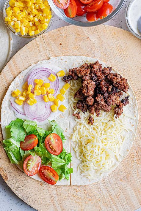 Crunchy Beef Tortilla Folded Wrap - Tik Tok Recipe Crunchy Beef, Beef Tortilla, Resep Pizza, Resep Diet Sehat, Crockpot Healthy, Resep Salad, Resep Diet, Healthy Food Facts, Healthy Dinner Recipes Chicken