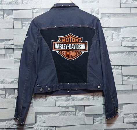 Welcome to our store.  Harley Davidson Reworked Lady Jacket Size: 42/ L/ Authentic Jeans Harley Davidson Women's jacket/ Vintage Retro Riders Track/ Antique Jacket   Please ensure the measurements and do not be satisfied with the written sizes because they differ from country to country. Tagged size: 42/ L Women Shoulder: 42 cm/ 16.5 inch Armpit to armpit: 50 cm/ 19 inch Arm's length: 64 cm/ 25.1 inch Length: 54 cm/ 21.2 inch Condition:          8/10 Perfect condition. This item is used but in g Vintage Winter Biker Jacket With Double-needle Stitching, Vintage Biker Jacket With Double-needle Stitching For Fall, Fitted Long Sleeve Embroidered Biker Jacket, Vintage Distressed Biker Jacket, Vintage Jacket Men, Harley Davidson Vintage, Lady Jacket, Hippie Jacket, Harley Davidson Long Sleeve