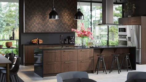 Dream Kitchen Island, Dark Brown Kitchen Cabinets, Modern Konyhatervezés, Dark Brown Kitchen, Ikea Kitchen Planner, Modern Black Kitchen, Brown Kitchen Cabinets, Dark Wood Kitchens, Ritz Paris