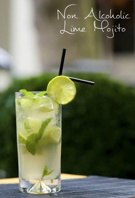 Lime Mojito Mocktail Recipe - In The Playroom Mocktail Mojito, Non Alcoholic Mojito, Lime Mojito, Mocktail Party, Resep Koktail, Mojito Recept, Mojito Mocktail, Alcohol Free Drinks, Popular Cocktails