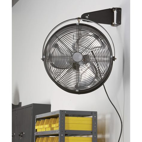 Do garage door window air conditioning units work, and if so how do you properly size one? This post gives you answers to these questions and more. Room Air Conditioner Portable, Garage Fan, Garage Door Windows, Window Ac Unit, Modern Garage Doors, Garage Door Types, Home Gym Garage, Garage Workshop Organization, Room Air Conditioner