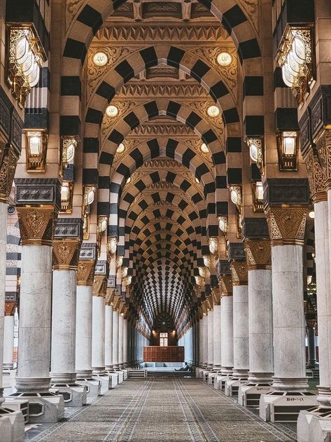 Travel Advertising Design, Mecca Madinah, Medina Mosque, Stair Wall, Mosque Art, Travel Advertising, Mosque Architecture, Islamic Caligraphy, Beautiful Mosques