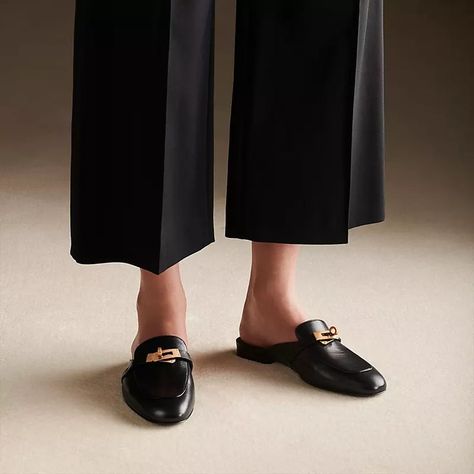 Hermes Mules Outfit, Hermes Oz Mule, Hermes Mules, Mule Outfits, Hermes Outfit, Mules Outfit, Shopping Wishlist, Beautiful Moon, Balenciaga Designer