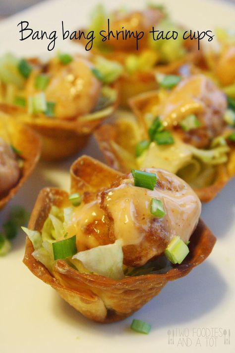 Shrimp Taco Bites Appetizers, Taco Cup, Wonton Cups Appetizers, Taco Appetizers, Pescatarian Lifestyle, Mexican Shrimp Recipes, Tupperware Party, Shrimp Wonton, Shrimp Taco