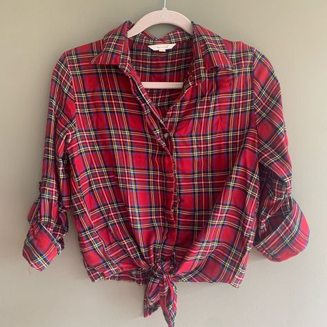 Never Worn Tartan Plaid Button Up With Tie Front Detail. Roll Tab Sleeves. Size Medium. Plaid Button-up School Top, Tie Up Shirt, Vintage Plaid Button-up Blouse, Plaid Button-up Top With Pockets, Collard Shirt, Babydoll Shirt, Plaid Button-up Top With Snap Buttons, Retro Red Button-up Flannel Shirt, Red Checkered