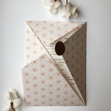 Origami Invitations, Asian Wedding Invitations, Origami Wedding Invitations, Paper Card Design, Japan Wedding, Origami Wedding, Origami Envelope, Japanese Wedding, Wedding Invitation Envelopes