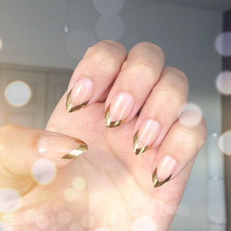 Metallic Gold Tips - Photo by promisetamangphan Arrow Nails Shape, Nail Shape Ideas, Arrow Nails, Nails 2016, Pedicure Ideas, Pink Ombre Nails, French Manicure Nails, Manicure Inspiration, Vintage Nails