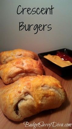 Crescent Burgers, Crescent Roll Recipes, Think Food, Crescent Rolls, Beef Dishes, Burger Recipes, Main Dish Recipes, Om Nom, I Love Food