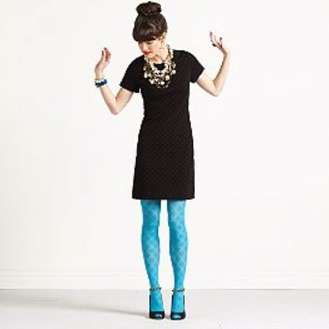 Fun fun tights! Kate spade. Like the neckline too. Color Tights, Black Plain Dress, Blue Tights, Giovanna Battaglia, Anna Dello Russo, Colored Tights, Kate Spade Dress, Engagement Photo Outfits, Sarah Jessica Parker