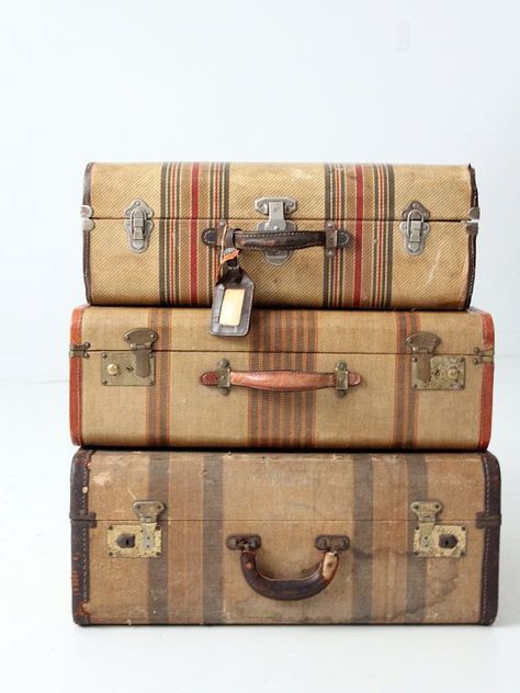 17 Best images about Suitcases & Trunks on Pinterest Old Luggage, Hard Case Luggage, Old Trunks, Old Suitcases, Vintage Trunks, Vintage Suitcases, Vintage Suitcase, Vintage Luggage, Suitcases