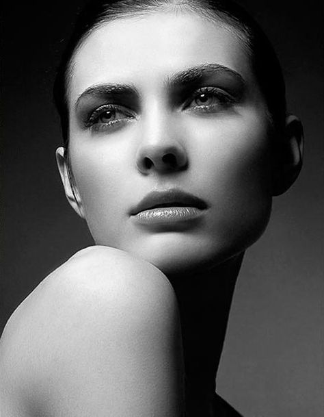 Beauty & Fashion Photography by Michael David Adams | Inspiration Grid | Design Inspiration Fashion Photography School, Fashion Fotografie, Beauty Dish, Photography Pics, Fashion Photography Poses, Fashion Photography Inspiration, Beauty Shoot, Glamour Photography, Beauty Portrait