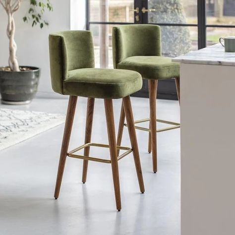 Side Tables Living Room, Modern Bar Stools Kitchen, Green Bar Stools, Island Chairs, Dining Rug, Bar Stools Kitchen Island, Bar Stools With Backs, Bedroom Bedside Table, Dining Benches