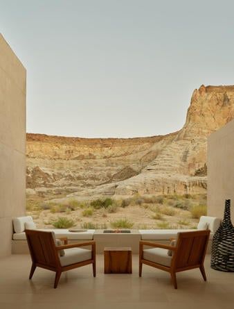 Luxury Five-Star Hotel & Resort in Utah, USA - Amangiri Amangiri Resort, Bali Holidays, Desert Living, Bamboo Chair, Resort Design, Mesa Exterior, Photo Instagram, The Desert, Art And Architecture