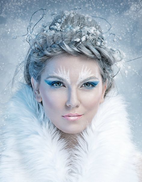 The Ice Princess  Ultra cool blonds makes a statement in this beautifully braided updo! Snow Hairstyles, Snow Queen Makeup, Ice Queen Makeup, Ice Queen Costume, Fantasy Make-up, Halloweenský Makeup, Winter Schnee, Queen Makeup, Smink Inspiration