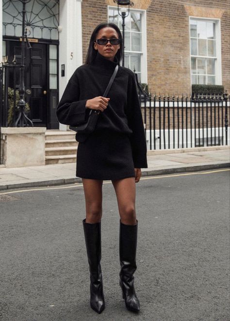 Cozy Rainy Day Outfit, Black Mini Skirt Outfit, Rainy Day Outfits, Cozy Rainy Day, Preppy Fall Outfits, Winter Boots Outfits, Knee Boots Outfit, Black Boots Outfit, Dark Days