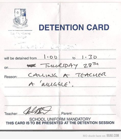 Stupid reasons to get detention... Calling a teacher a muggle > kicking a volleyball Funny Detention Slips, Harry Potter Funny Tumblr, Glume Harry Potter, Harry Potter Love, Harry Potter Obsession, Mischief Managed, Harry Potter Fantastic Beasts, Harry Potter Funny, Harry Potter Memes