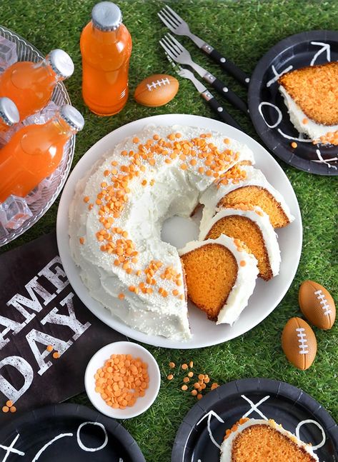 Orange Crush Cake Orange Crush Cake, Orange Cream Cheese Icing, Crush Cake, Cake Mix And Soda, Orange Pound Cake, Easy Cakes To Make, Orange Crush Soda, Orange Cream Cheese, Cream Cheese Frosting Cake