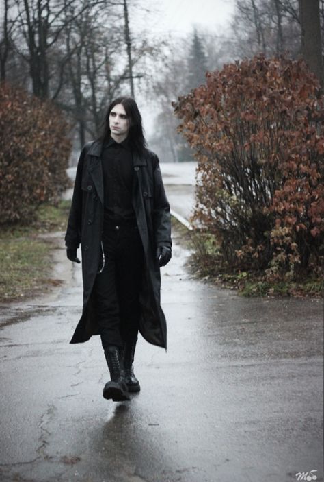 Subtle Gothic Fashion, Black Metal Aesthetic Outfit, Metal Goth Outfit, Metalhead Outfits Men, Goth Style Men, Trad Goth Men, Metalhead Clothes, Goth Guy Aesthetic, Gothic Outfits Men