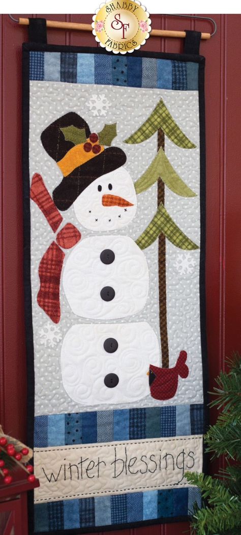 Quilted Christmas Door Hanging, Quilted Snowman Wall Hanging Free Pattern, Snowmen Quilted Wall Hangings, Seasonal Wall Hangings Free Pattern, Snowman Table Runner Pattern Free, Sewing Projects For Christmas, Snowman Quilts, Door Quilt, Painted Snowmen