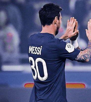 match icon messi neymar Messi Pfp, Soccer Couples, Football Couples, Messi Neymar, Lionel Messi Wallpapers, Messi And Neymar, Messi And Ronaldo, Match Icons, Soccer Match