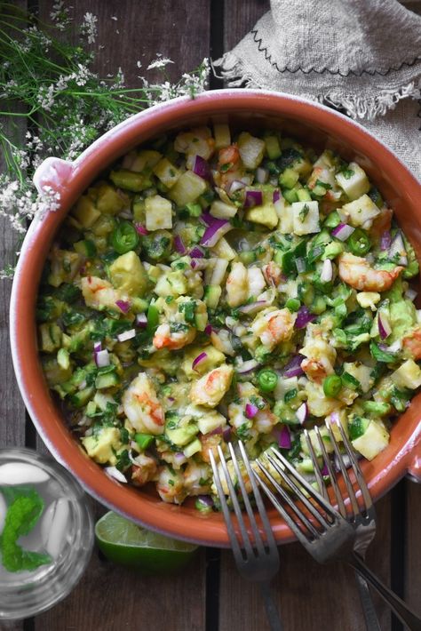 Aguachile Recipe Shrimp, Shrimp Aguachile, Aguachile Recipe, Summer Mediterranean, Lime And Lemon, Light Summer Meals, Flavorful Shrimp, Recipe Shrimp, Cooked Shrimp