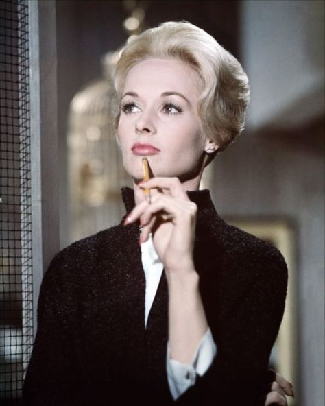 Young Tippi Hedren in the 1950s and ’60s Through Beautiful Photos ~ Vintage Everyday Alfred Hitchcock The Birds, Klasik Hollywood, Tippi Hedren, Stars D'hollywood, Alfred Hitchcock Movies, Hitchcock Film, Hollywood Costume, Olga Kurylenko, Septième Art