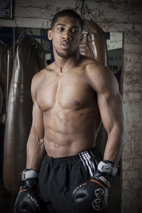 Anthony Joshua Black Male Models, Kung Fu Martial Arts, Anthony Joshua, Men Boxers, Gq Style, Man Photography, Black Is Beautiful, Male Beauty, Male Model