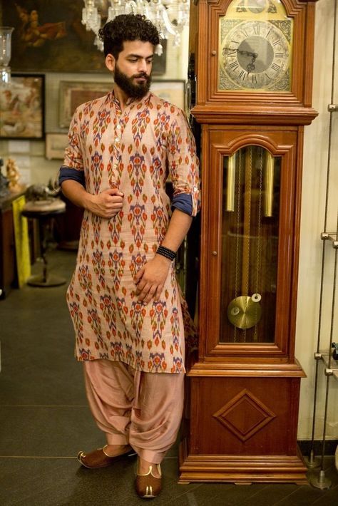 Koti Kurta For Men, Koti Kurta For Men Wedding, Kurta For Men Wedding, India Fashion Men, Shilpa Reddy, Man Dress Design, Mens Traditional Wear, Indian Wedding Clothes For Men, Mens Indian Wear