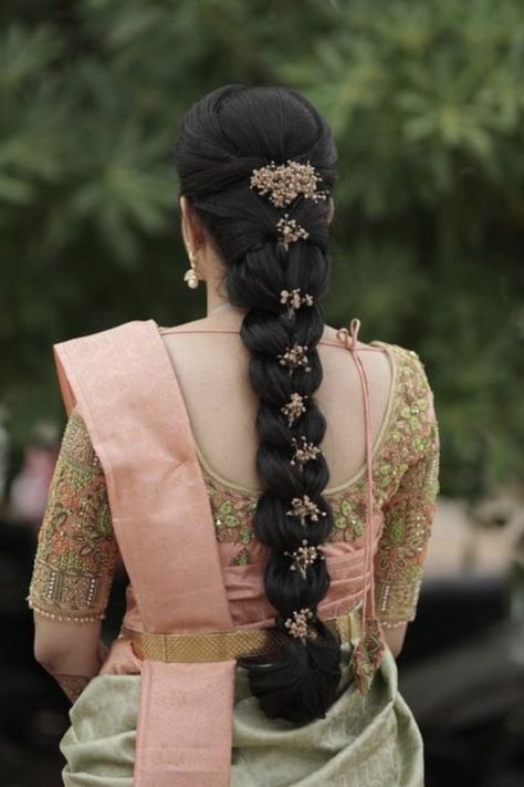 Introducing latest Bridal Hairstyles for South Indian Brides. #weddingbazaar #indianwedding #bridalhairstyle #southindianweddings #southindianbride #southindianhairstyleforsaree #southindianhairstylesimple #southindianhairstylebridal #southindianhairstyletraditional #southindianhairstylelehenga Indian Hairstyles For Saree, Messy Braided Hairstyles, Simple Bridal Hairstyle, South Indian Wedding Hairstyles, Reception Hairstyles, Sana Cute, Bridal Hairstyle Indian Wedding, Hair Style On Saree, Saree Hairstyles