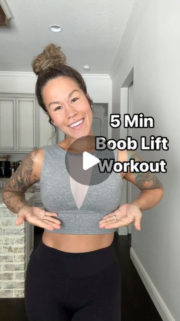 Women fitness | Home workout on Instagram: "💚💚Perk your chest up with these exercises!✨SAVE this!📌  ⚠️”If you started today, you are better than yesterday.” .  ✨ Share this post with your friends so they can benefit from these tips too♻️  ⚠️Remember, consistency is key and every small step brings you closer to your goals🌟 you got this!  We hope this is helpful! If it did, feel free to share , like, save , & tag friends   Cc @diaryofafitmommyofficial #women77fit #homeworkout #fitmom" App Workout, 21 Day Detox, Neck Hump, Chest Exercises, Aging Backwards, Breast Workout, Jillian Michaels, Gym Tips, Fitness App