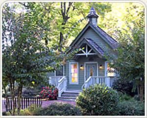 GRACELAND | Graceland's Chapel in the Woods, Graceland, Home of Elvis Presley ... Chapel In The Woods, Wedding Halls, Meeting Place, Memphis Tennessee, Memphis Tn, Party Venues, Chapel Wedding, Graceland, Home Photo