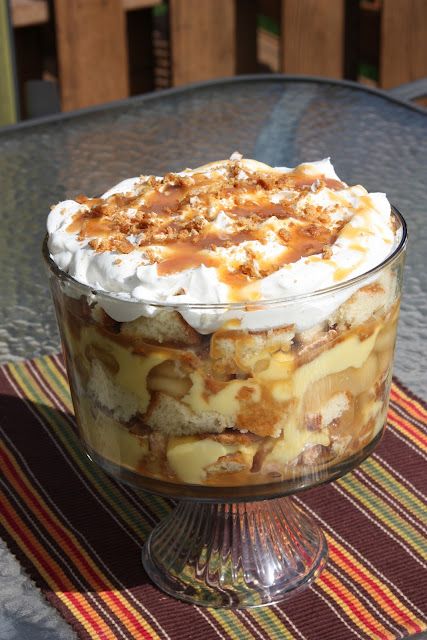 Caramel Apple Trifle Donat Glaze, Caramel Apple Trifle, Trifle Cake, Trifle Dish, Apple Trifle, Trifle Desserts, Apple Pie Filling, Trifle Recipe, Apple Cake Recipes