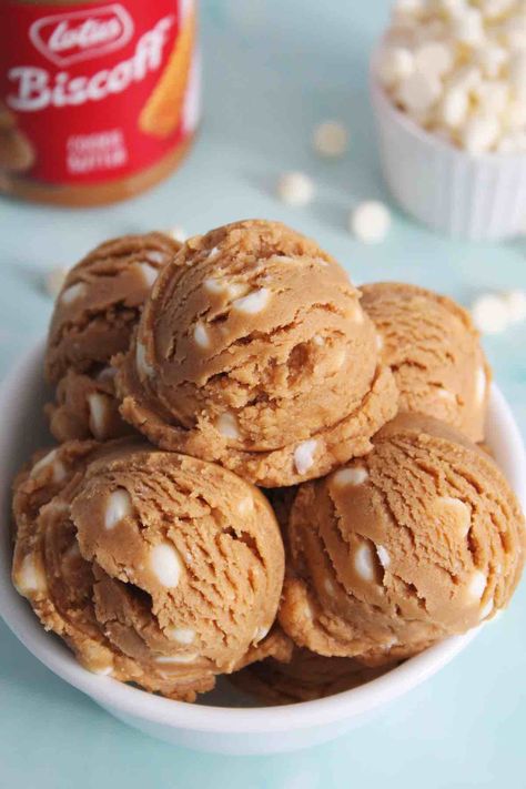 Edible Biscoff Cookie Dough Heat Treated Flour, Edible Cookie Dough Healthy, Edible Sugar Cookie Dough, Edible Cookie Dough Recipe, Cookie Dough Recipe, Raw Cookie Dough, Biscoff Cookies, Cookie Dough Bites, Cookie Dough Recipes