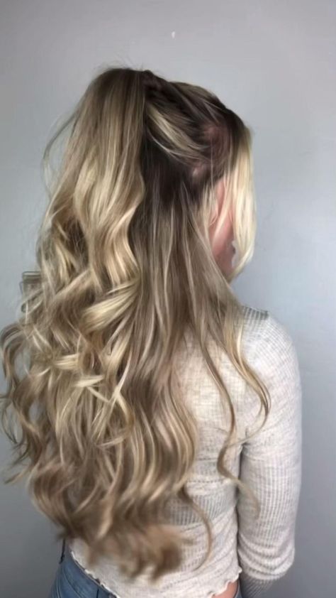 Half Pony Hairstyles, Half Updo Hairstyles, Pony Hairstyles, Kadeřnické Trendy, Hair Hack, Guest Hair, Vlasové Trendy, Hair Half Up, Wedding Guest Hairstyles