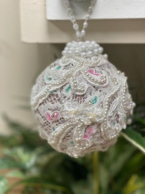 Shabby Chic Romantic Victorian style all occasion ornaments, handmade with care and love, a perfect gift or for your home decor. Beaded with pearls, jewels, and adorned with floral lace, elegant fabrics, ribbon and repurposed jewelry. Each beautiful ornament starts with an acrylic base globe, and some are filled with a few feathers or netting inside. Every item is unique and one-of-a-kind, no two are identical. 4" diameter Shabby Chic Ornaments, Shabby Chic Christmas Tree, Fancy Christmas Ornaments, Shabby Chic Christmas, Cozy Room Decor, Repurposed Jewelry, Beaded Ornaments, Handmade Ornaments, Christmas Baubles