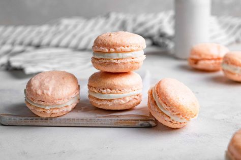 Best Keto French Macarons Keto Macarons Recipe, Sugar Free Macarons, Keto Macarons, Keto Macaroons, Keto Tea, Macaron Recipes, French Macarons Recipe, Hungry Eyes, French Macaroons