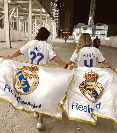 Real Madrid Profile 🤍 Real Madrid Couple, Madrid Flag, Discord Pp, Madrid Girl, Madrid Outfits, Camisa Real Madrid, Real Madrid Photos, Real Madrid Shirt, Football Wags