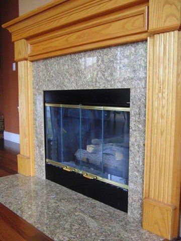 mia before up close Mantle Makeover, Mantel Makeover, Fireplace Mantle Ideas, Wood Fireplace Surrounds, Stone Fireplace Makeover, Oak Mantle, Granite Fireplace, Tall Fireplace, Oak Mantel