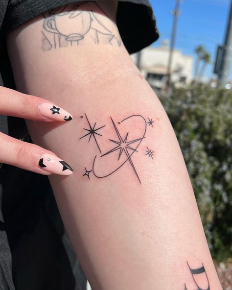 Kpop Tattoo, Tato Minimal, 16 Tattoo, Tato Jari, Pola Tato, Small Pretty Tattoos, Petite Tattoos, Discreet Tattoos, Dainty Tattoos