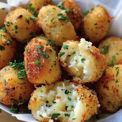 If you��’re searching for the ultimate comfort food that’s crispy on the outside and creamy on the inside, look no further than these Potato Croquettes! These golden bites of deliciousness are perfect as an appetizer, snack, or side dish. Whether you’re serving them at a dinner party or just treating yourself, they’re sure to be a crowd-pleaser. The beauty of these Potato Croquettes lies in their simplicity. With a few basic ingredients like mashed potatoes, cheese, and breadcrumbs, you can ... Mashed Potatoes Bites, Potato Croquette Recipe, Mashed Potato Bites, Coconut Panna Cotta, Parmesan Cheese Potatoes, Potato Croquettes, Mini Potatoes, Chopped Ham, Crab Cake Recipe