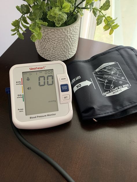 Pressure Aesthetic, Health Chart, Blood Pressure Cuff, Normal Blood Pressure, Blood Pressure Monitor, Fitness Beauty, Nursing School, Favorite Products, To Speak