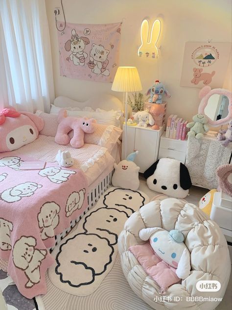 My Melody Bedroom, Kawaii Finds, Hello Melody, Creative Bookcases, Kawaii Bedroom, Dekorasi Kamar Tidur, Room Redesign, Pink Home Decor, Cute Bedroom Decor