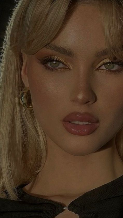 Blonde girl| power | dark feminine | respect | Blonde Dark Makeup, Dark Feminine Blonde, Dark Blonde Girl Aesthetic, Blonde Dark Feminine, Blonde Dark Feminine Makeup, Dark Feminine Aesthetic Blonde Hair, Feminine Makeup, Makeup For Blondes, Soft Girl Aesthetic